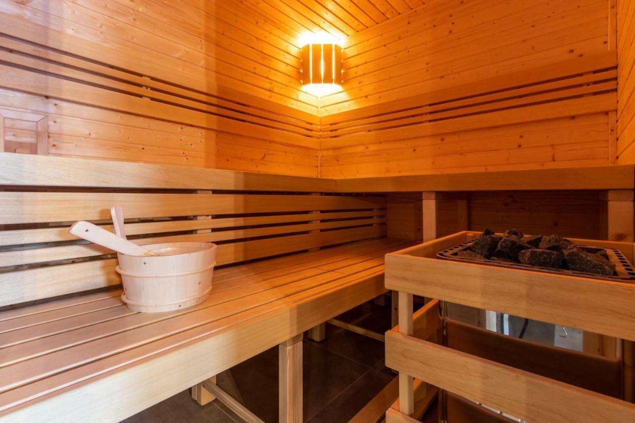 Restaurace Penzion Pod Sumarnikem Tvarozna Lhota Buitenkant foto