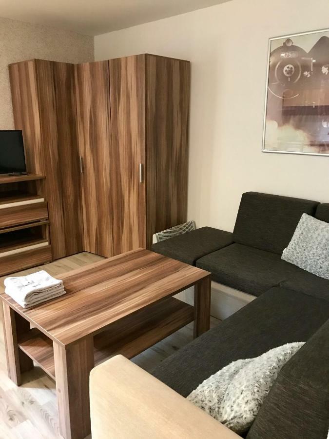 Restaurace Penzion Pod Sumarnikem Tvarozna Lhota Buitenkant foto