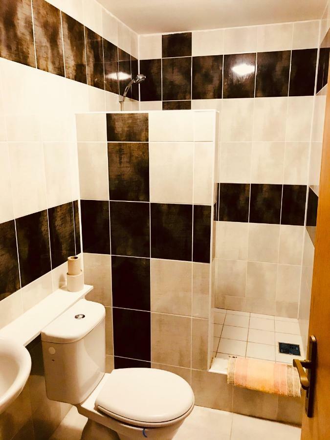 Restaurace Penzion Pod Sumarnikem Tvarozna Lhota Buitenkant foto